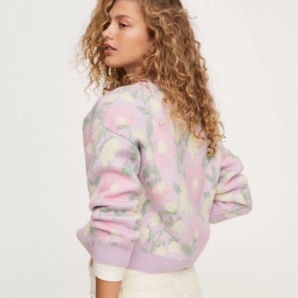 Mango Floral Knit Pastel Sweater NWT Sz M - Picture 3 of 12